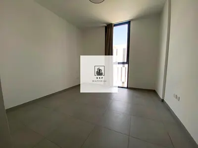 Specious luxury apartment for rent