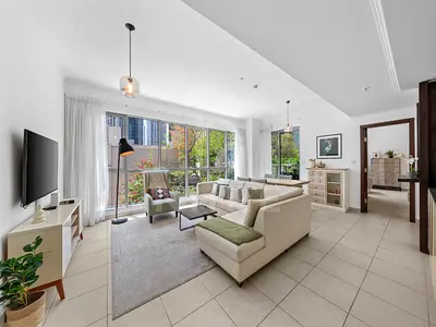 Upgraded Interior | Natural Sunlight | Garden View