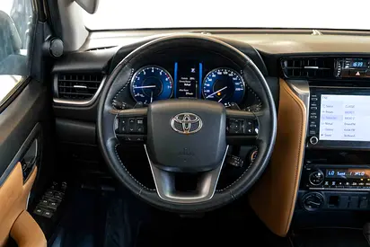 صورة 11 لـ 2022 Toyota FORTUNER