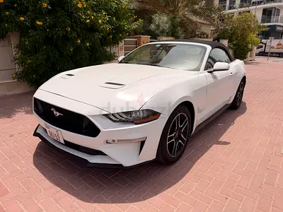 Ford Mustang Ecoboost Premium 2022 - American Specs - Pristine Condition