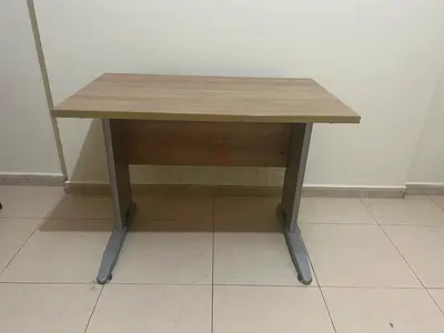 Computer table