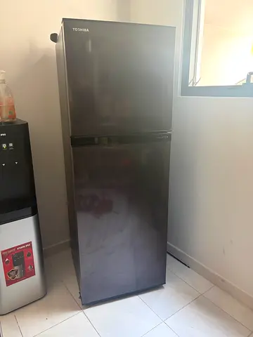Toshiba Inverter Fridge Freezer – Excellent Condition