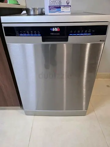 Siemens freestanding stainless steel dishwasher - excellent condition