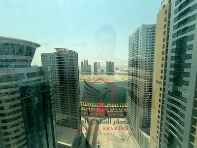 افخم ثلاث غرف وصاله اطلاله بحريه خزائن بالحائط مساحات كبيره باركن وجيم ومسبح مجانا موقع قريب من جميع الخدمات العامه