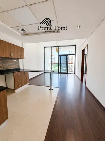 Ultra Luxury One Bedroom Apartment | Prime Location