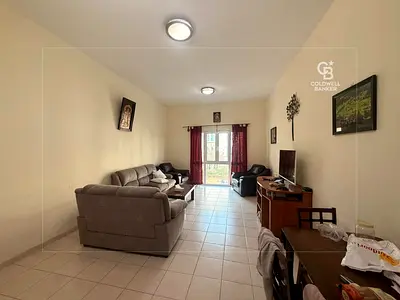 Vacant | Spacious Layout | Close to Metro