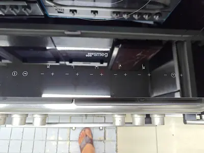 Smeg brand built-in electric top 90cm lastest model