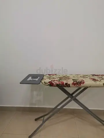 HomeBox Ironing board with floral cover – good condition