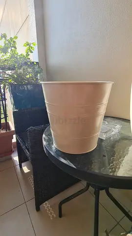2 Tin Plant Pots