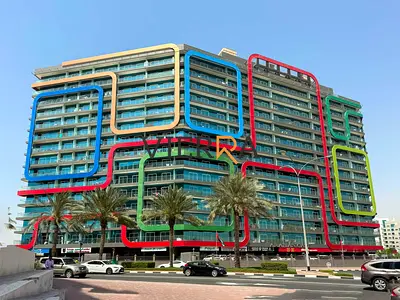 Bright Apartment l Prime Location l Well Maintained
