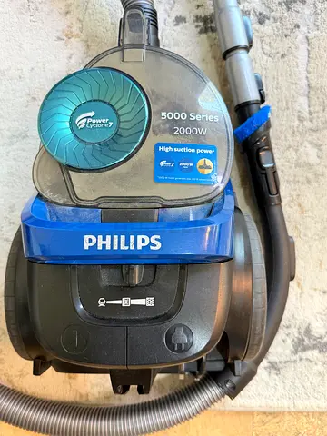 Philips 5000 Series Bagless Vacuum Cleaner - Good Working Condition