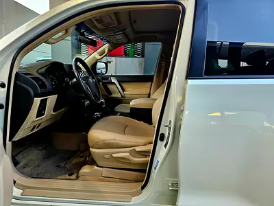 صورة 12 لـ 2023 Toyota PRADO