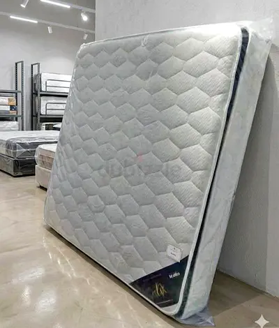 Brand New king Top Memory foam Spring Mattress for Sale