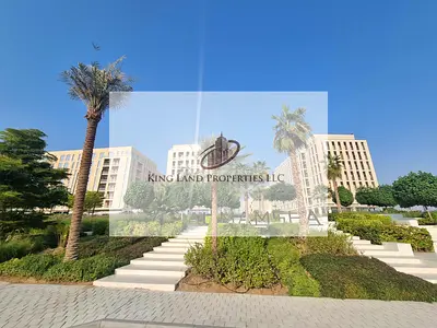 شقة شبه مفروشة (غرفة وصالة) | الممشى | استخدام مجاني للنادي الرياضي والمسبح | موقف سيارات مغطى