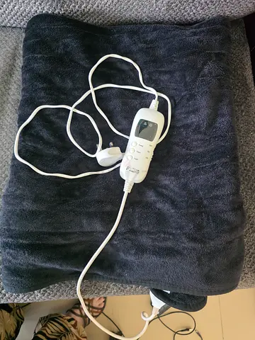 Electric Heated Blanket / Throw - Good Condition