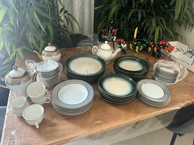 Large 60-piece Porcelain Dinnerware Set - Mixed Plates, Cups, Teapot