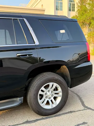 2017 Chevrolet TAHOE — фото 3