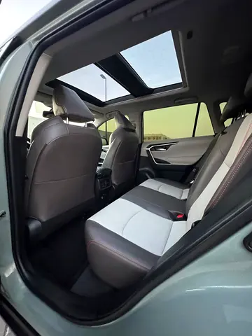 2020 Toyota RAV 4 — фото 3