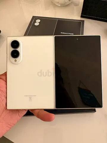 Samsung galaxy Z fold 8 only unboxed