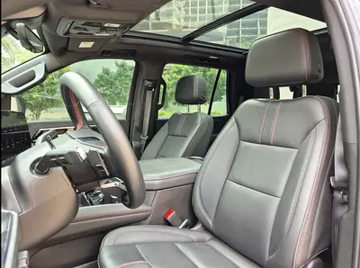 2025 Chevrolet TAHOE 照片 6