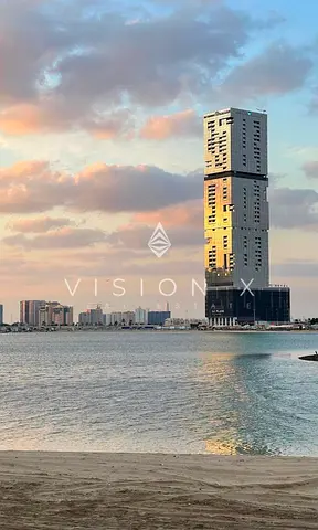 Waterfront Living | Vacant Now | Prime Location