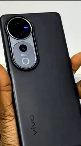 Vivo v40 512 gb
