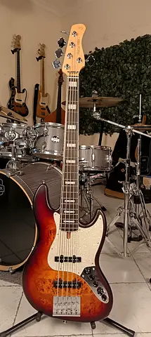 Sire V7 Swamp Ash Reissue Bass
