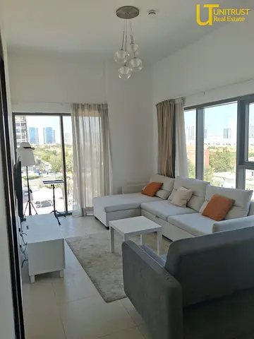 Luxury 1BR | Furnished | Azizi Berton