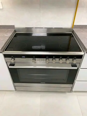 Siemens stainless steel electric cooker with ceramic hob - good condition