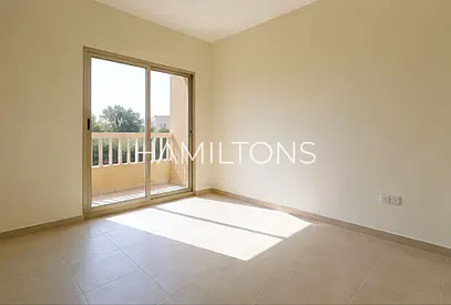 Al Suyoh Villa | Luxury & Convenience