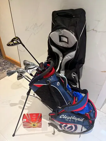 Complete Mizuno Forged Golf Set + Cleveland Bag & Travel Case