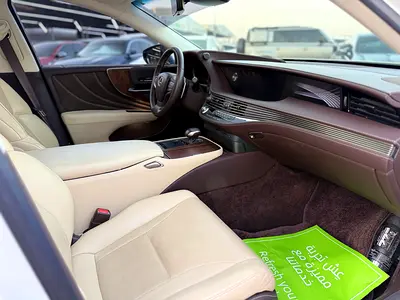 صورة 9 لـ 2018 Lexus LS-SERIES