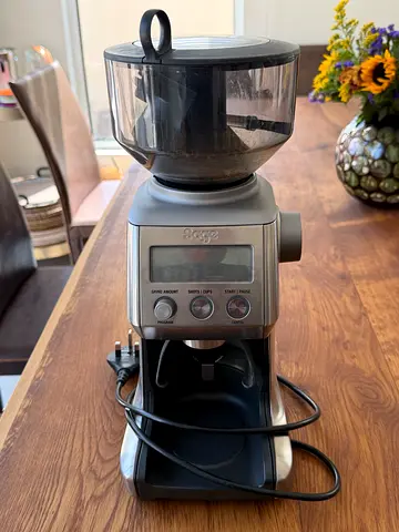 Electric coffee grinder with timer - used, working