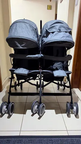 Baby hug twin stroller brand new