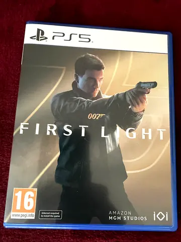 PS5 James Bond 007: First Light (physical) - Like New