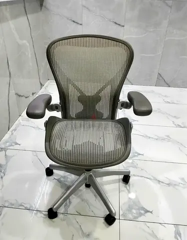 Herman Miller Aeron classic size C fully loaded