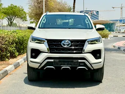 2021 Toyota FORTUNER — фото 2