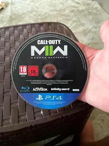 Call of Duty: Modern Warfare (PS4) disc - used