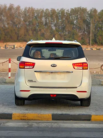 صورة 7 لـ 2017 KIA CARNIVAL