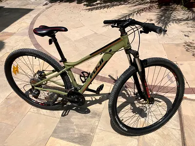Fuji Nevada Mountain Bike