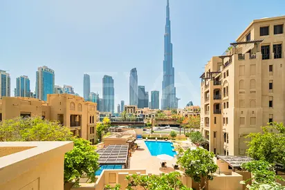 MEDITERRANEAN LIFESTYLE | FULL BURJ KHALIFA VIEW