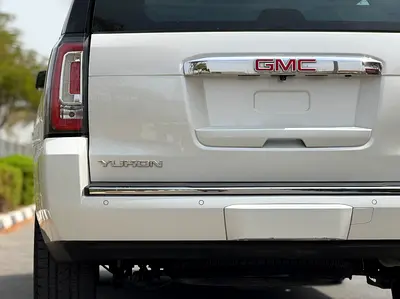 2018 GMC YUKON — фото 7