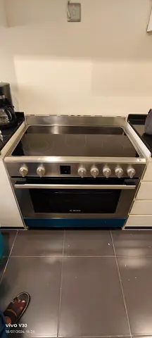 Free delivery Bosch freestanding electric cooker with ceramic hob 90 cm - good condition