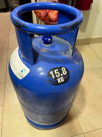 15.8 kg Blue Gas Cylinder (Used)