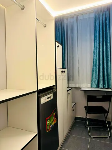 sharing room available
