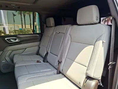 2021 Chevrolet SUBURBAN 照片 12