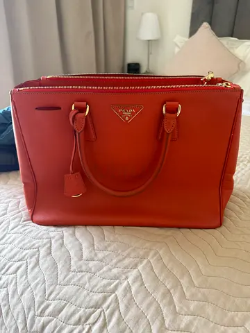 Women handbag