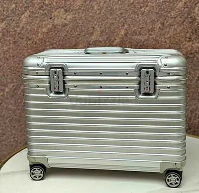Aluminum pilot bag
