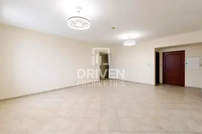 Corner Unit | Park View | Closed Kitchen