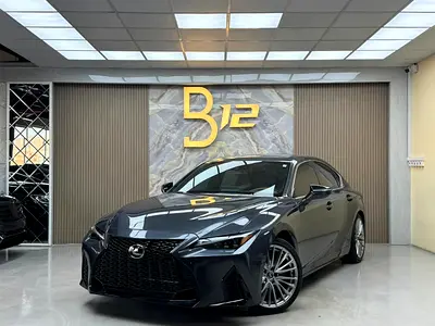 Lexus IS 300 2025
